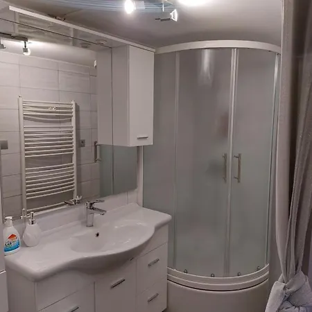 Queen House Apartman *