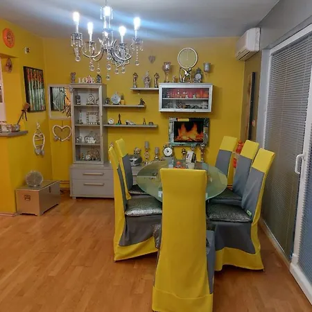 Queen House *